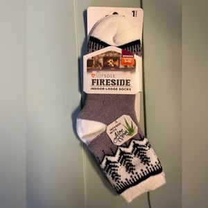 Fireside plush aloe socks